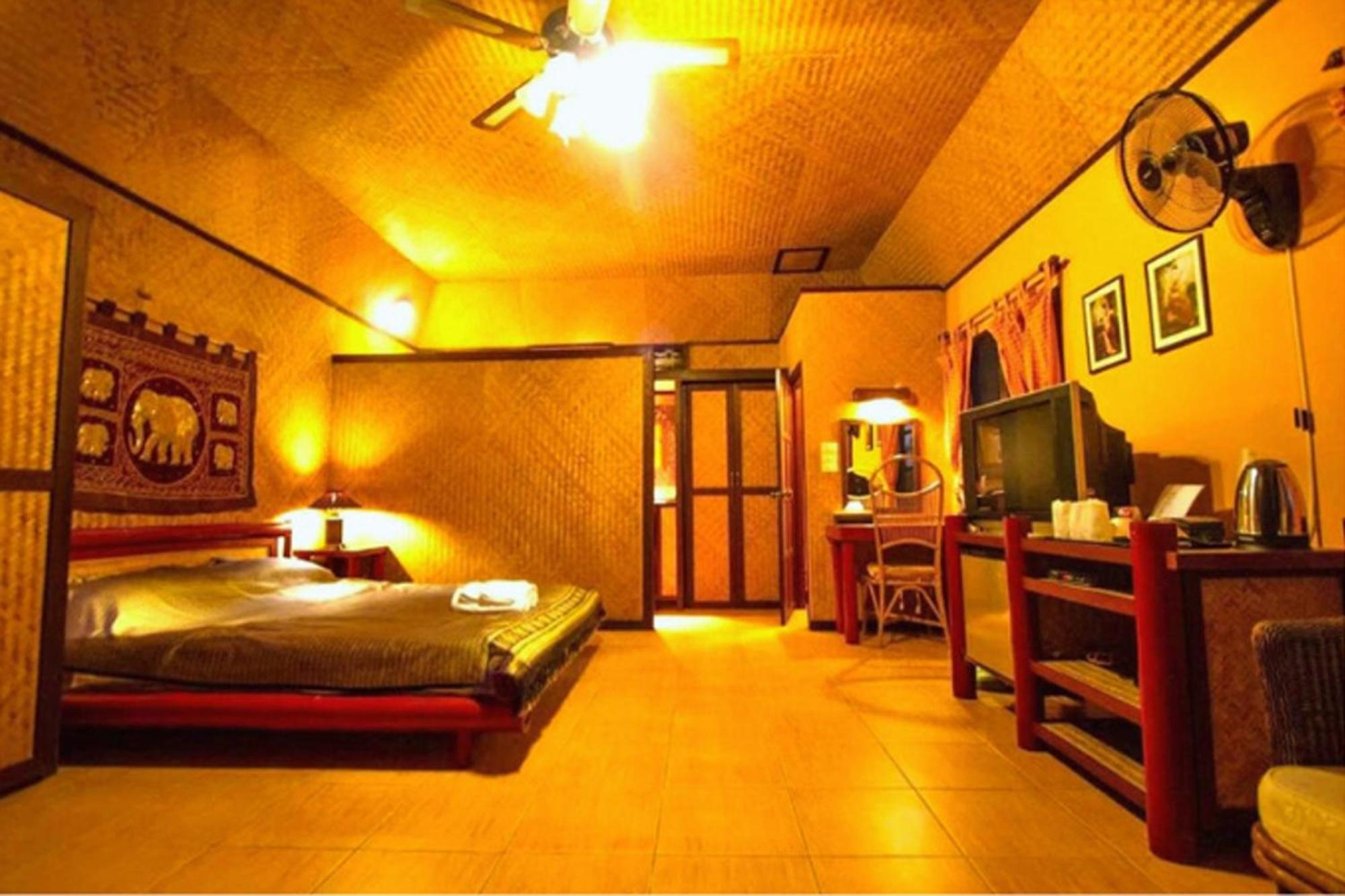 Hotel Old Tree'S House Mae Ai Esterno foto